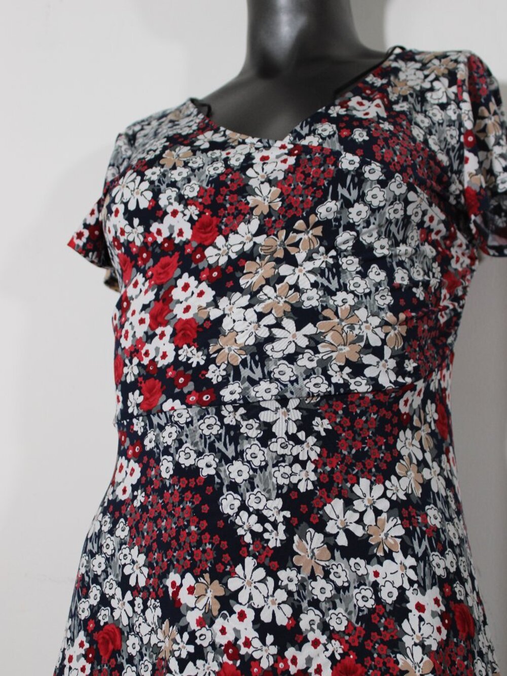 Kaileigh Amandine Floral Faux-Wrap Knit Dress Navy Red Medium